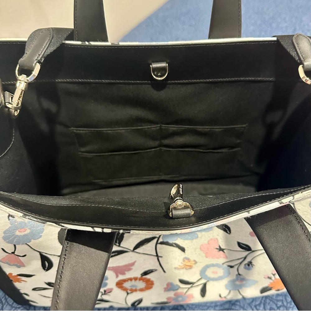 Kate Spade Jacquard Manhattan Tote in Floral Multicolor with Black Leather Trim - Picture 6 of 7